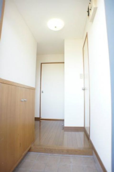滝沢ハイツの玄関