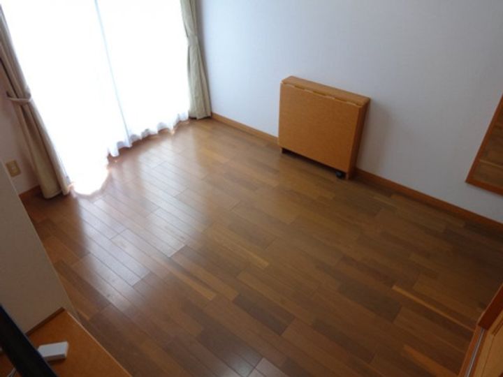鈴の玄関