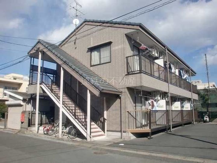 エクセレント広沢の外観