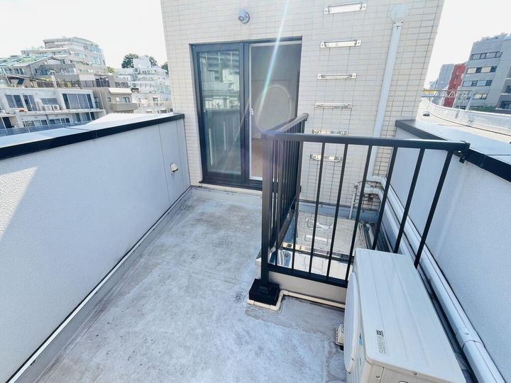 〇ALI’I  SHIROKANEDAIの内装