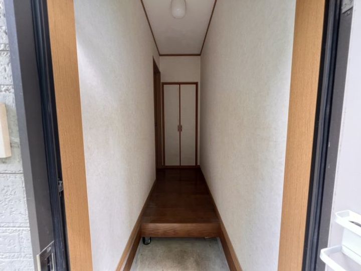 武波二戸建の玄関