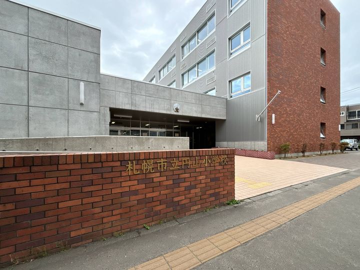 北海道札幌市中央区南四条西21(マンション)の賃貸物件の周辺