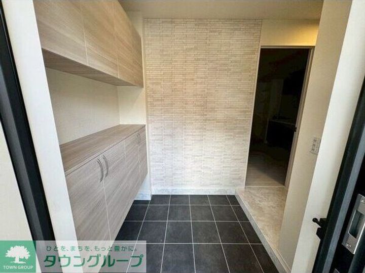 愛知県名古屋市瑞穂区春山町(一戸建)の賃貸物件の玄関