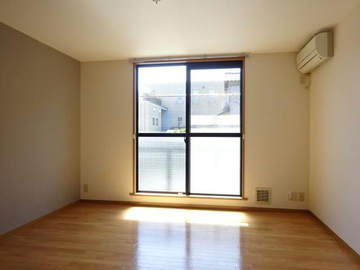 アークハイツAの居間