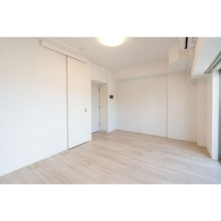 コンフォリア・リヴ新中野SOUTHの居間