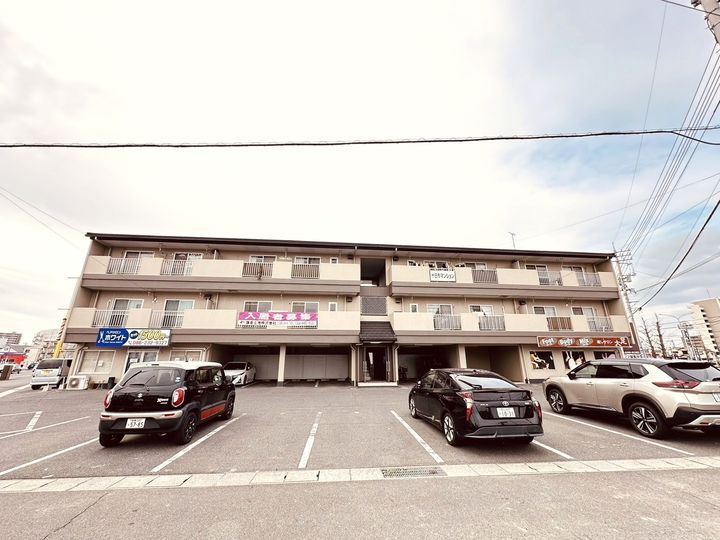 十日市マンションの外観