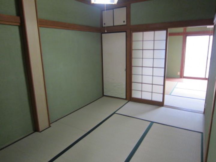 高取マンションの居間