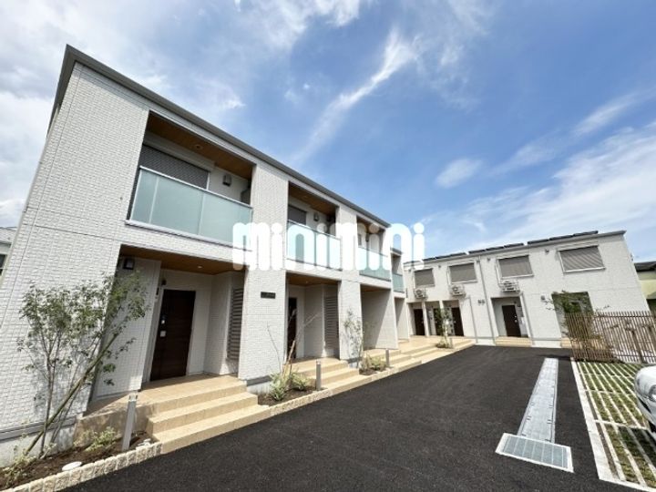 グラナーデ高井戸東の外観