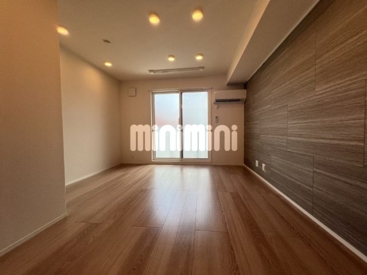 グラナーデ高井戸東の居間