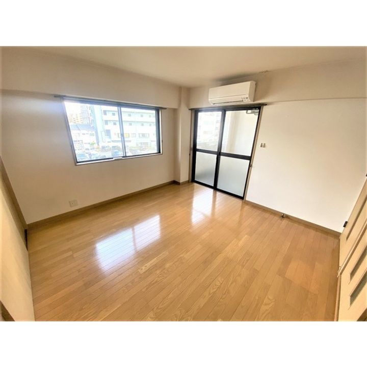 アヴァンティの居間