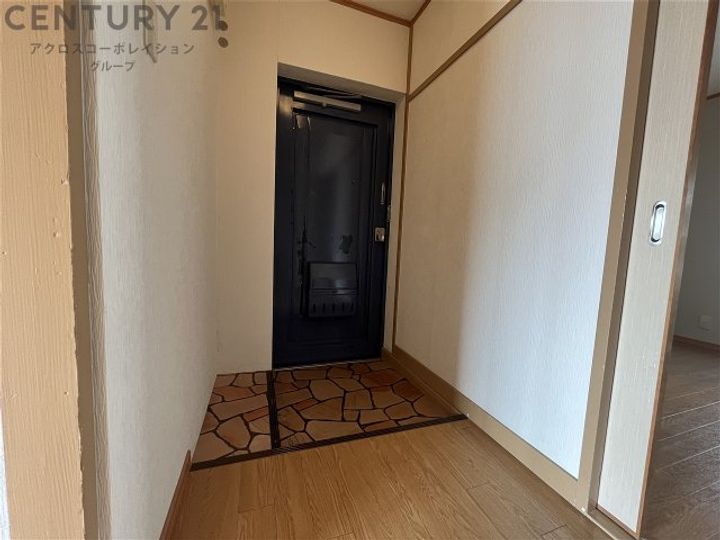 第二ハイツタカオの玄関