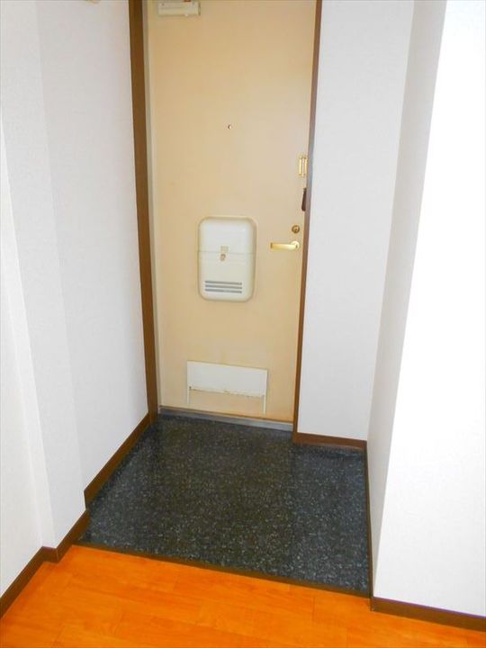 パルサカモトの玄関