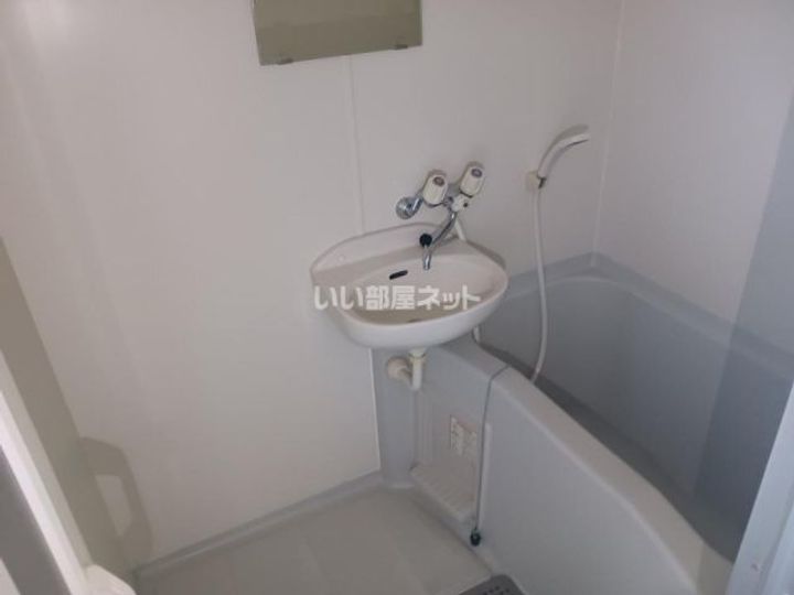 新潟県新発田市舟入町2(アパート)の賃貸物件の風呂