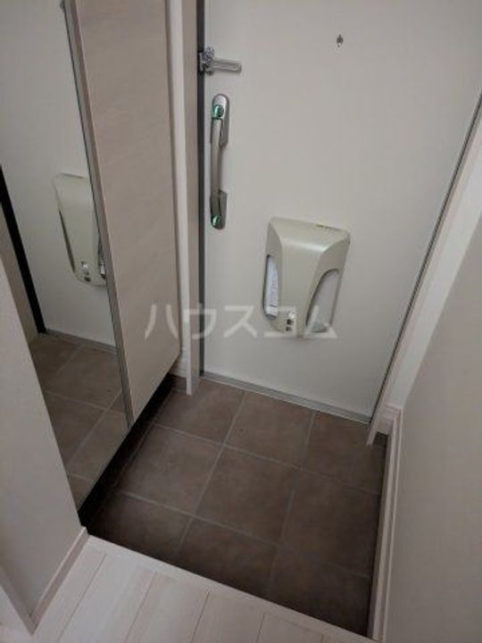 エスパース恋ヶ窪BASEIIの玄関