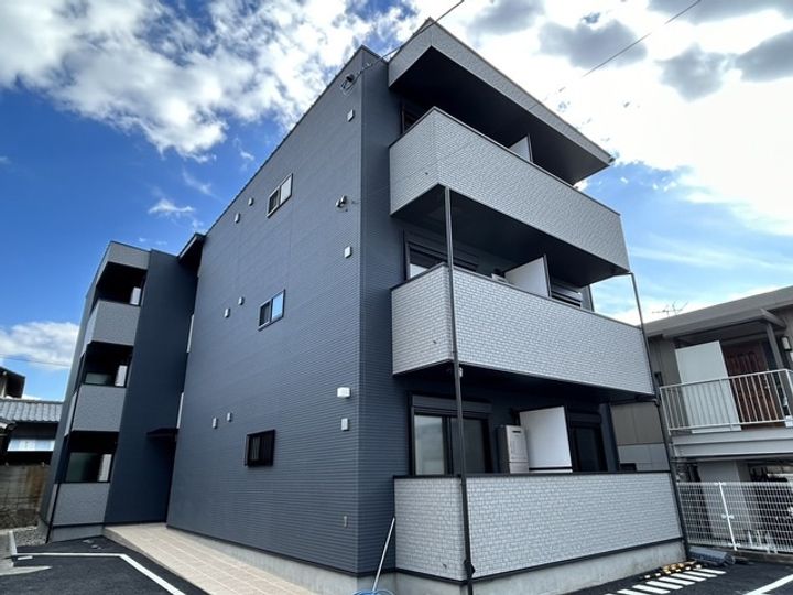 セブンプロート江波東の外観