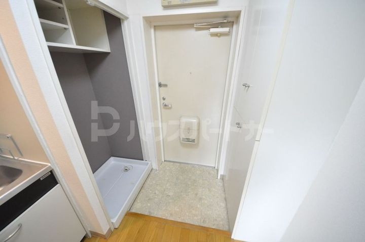 アーデル町屋の玄関