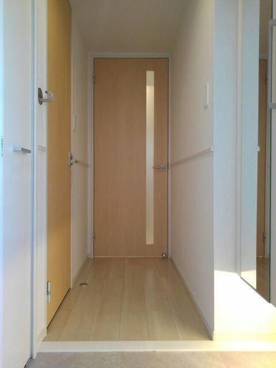 神奈川県横浜市戸塚区戸塚町(マンション)の賃貸物件の玄関