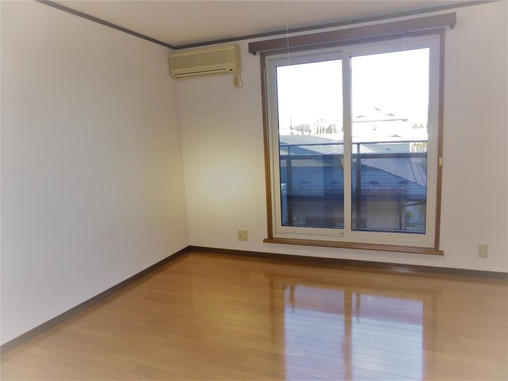 桜ハイツの居間