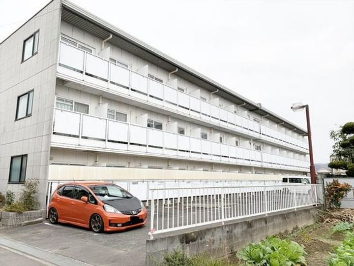 ホーメスト中島 Bの外観