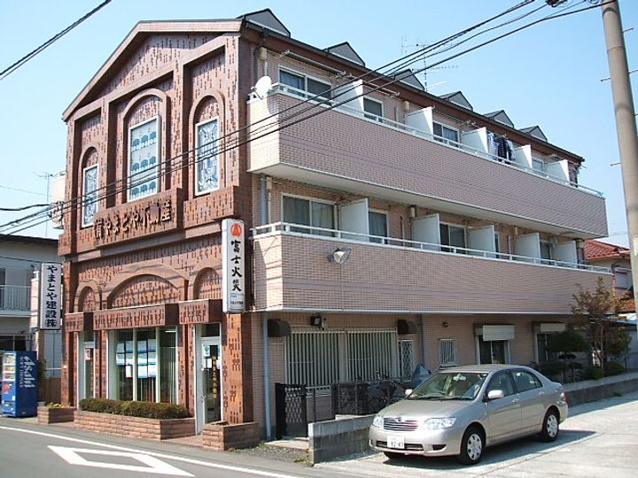 小島ビルの外観