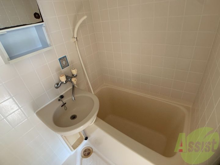 Brio Teracce泉中央の風呂