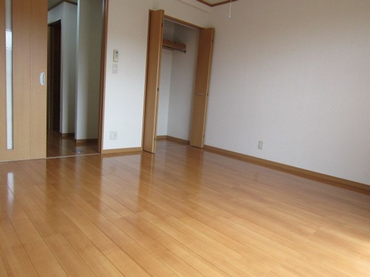 旭原大丸マンション A棟の内装