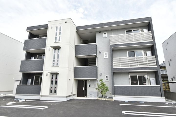 新潟県新潟市中央区女池3(アパート)の賃貸物件の外観