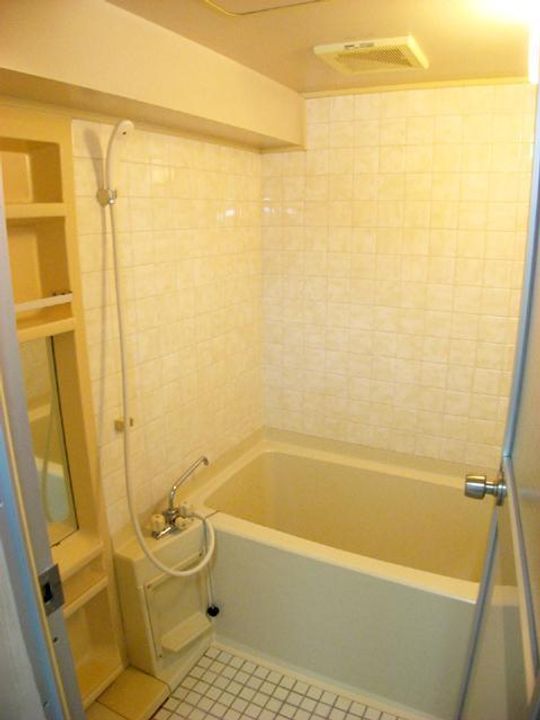 エル・エディフィシオE-1の風呂