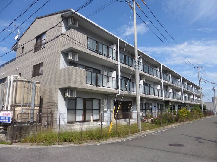 滋賀県近江八幡市出町(マンション)の賃貸物件の外観