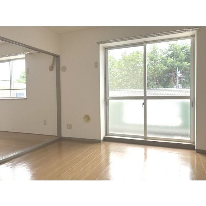 栃木県宇都宮市御幸本町(アパート)の賃貸物件の居間