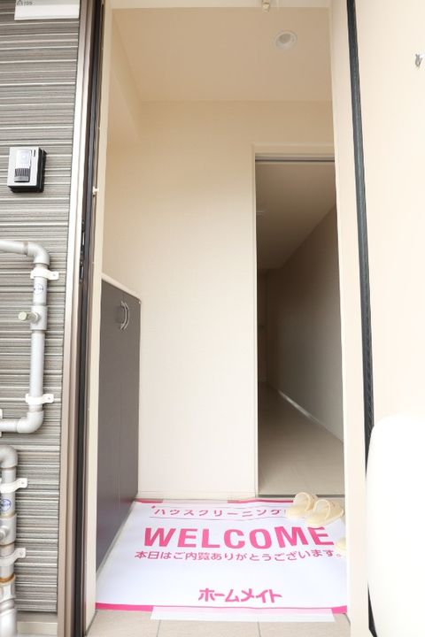 プリズムグレイスの玄関