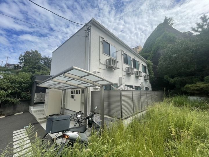 メゾン ド リコリス西霞の外観