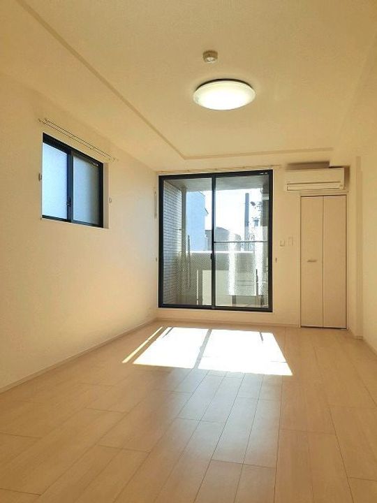 コスモ・ガーデン上足洗の居間