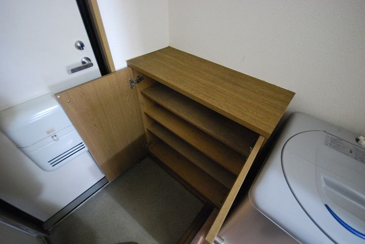 ウェーバー・Kの玄関