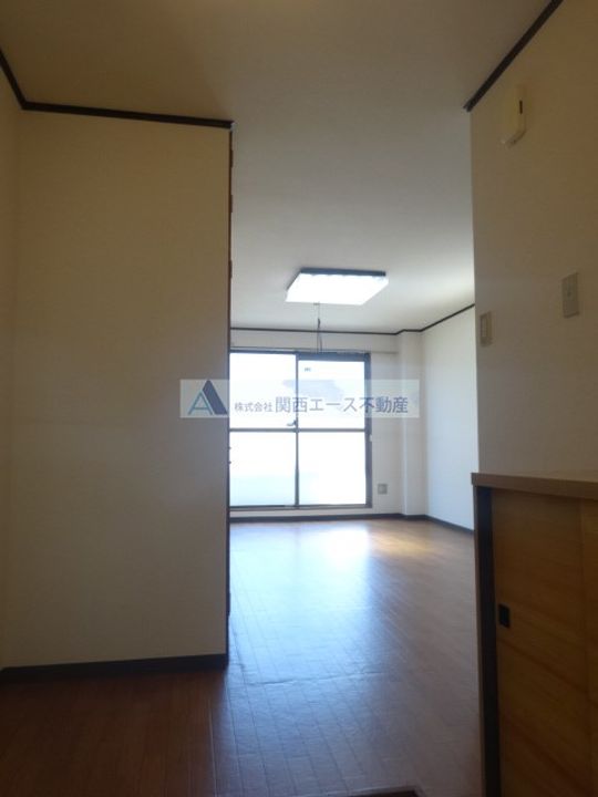 クオリティ南四条の玄関