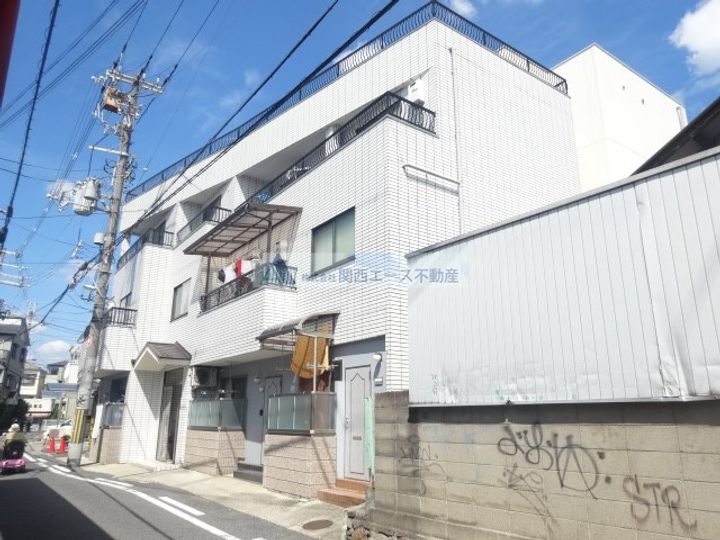 クオリティ南四条の外観