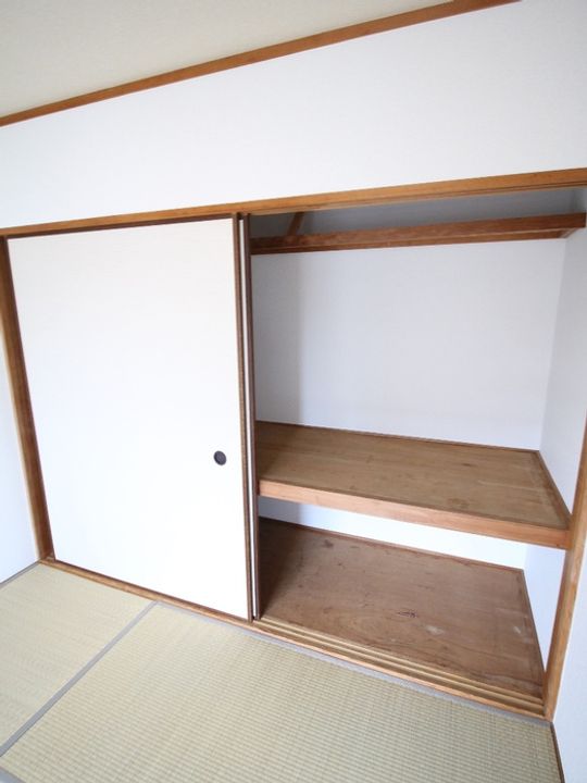 ロイヤルコ-ポの内装