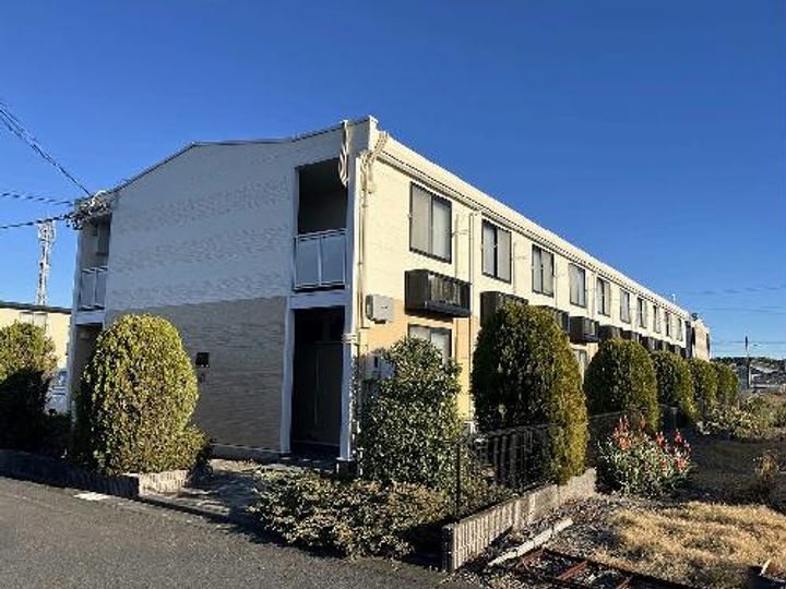 レオパレスKT 静波の外観