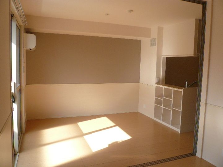 広島県福山市千田町3(アパート)の賃貸物件の居間