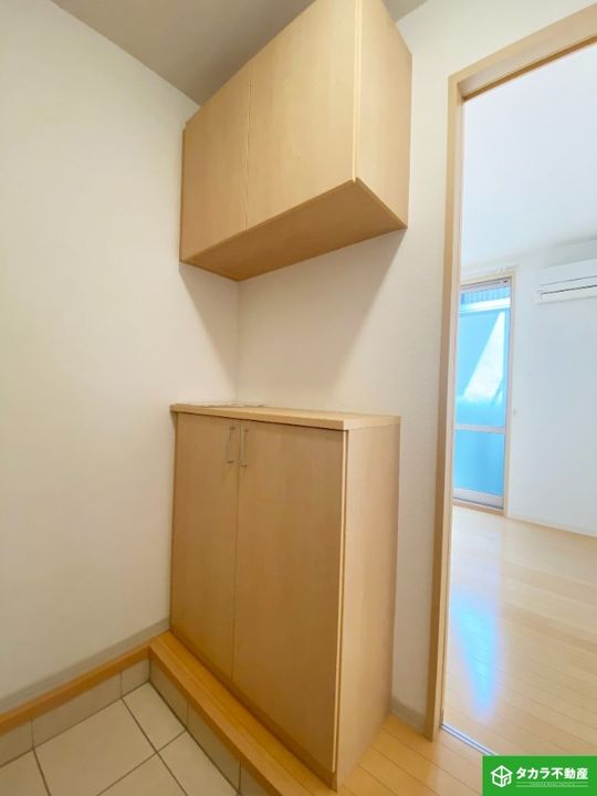 クレイン2の玄関