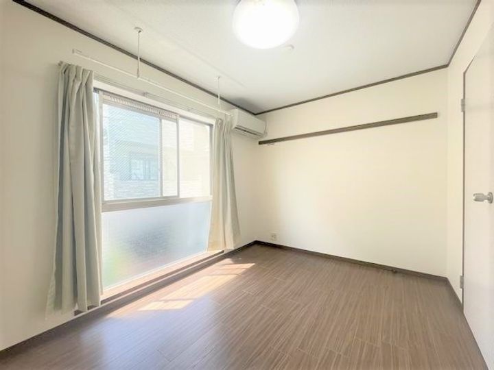 メゾン古川の居間