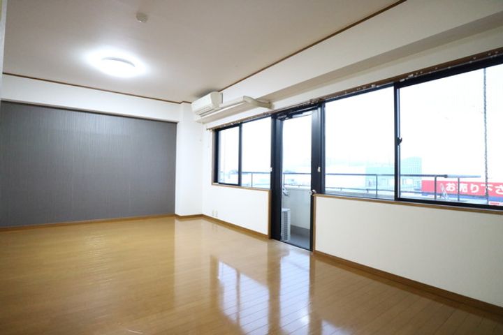 岡山県倉敷市笹沖の賃貸マンションの居間