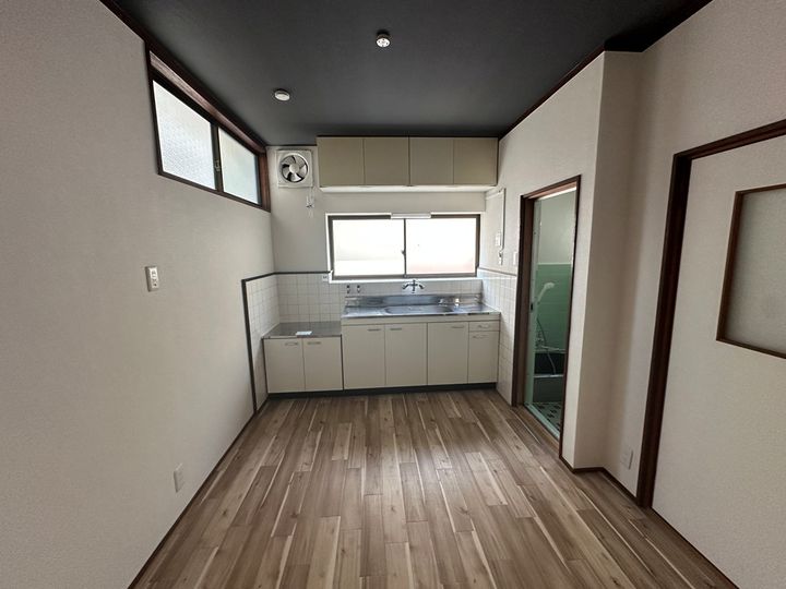 大阪府寝屋川市高柳7(一戸建)の賃貸物件の居間
