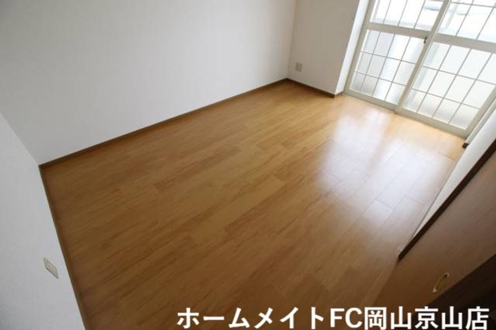 岡山県瀬戸内市邑久町下笠加(アパート)の賃貸物件の居間