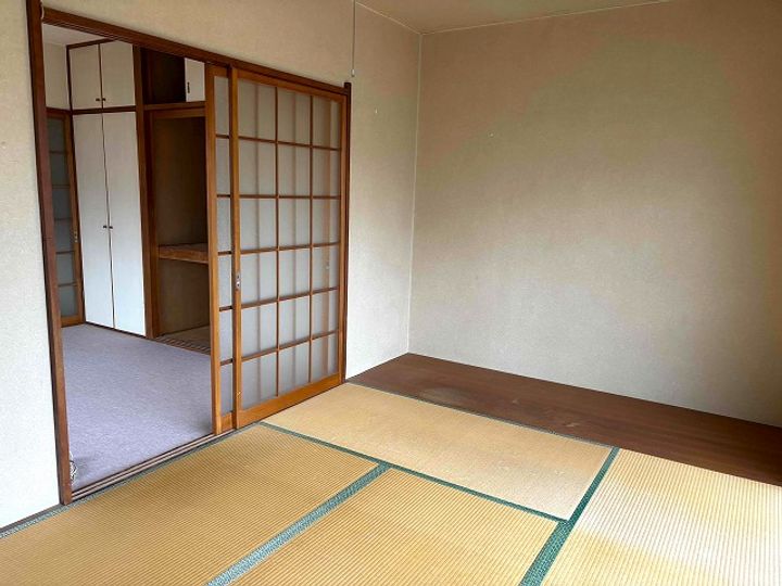 リバーサイドヒグチの居間
