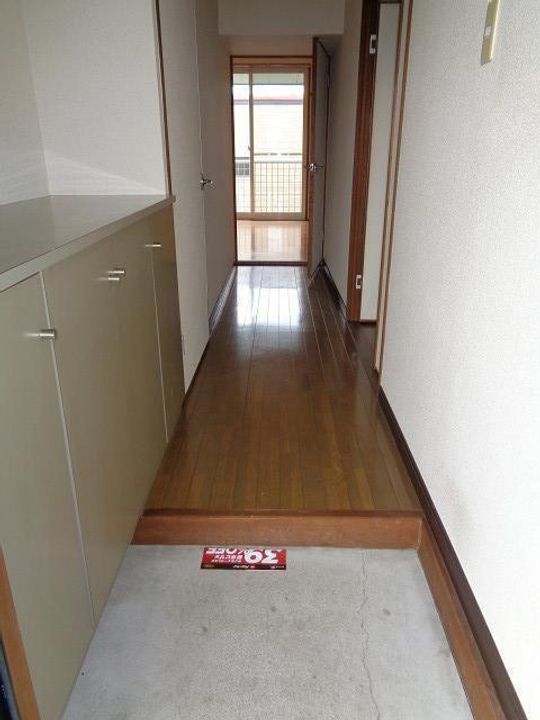 エクセレントハイツの玄関