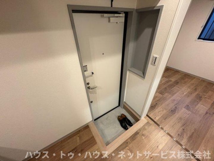 千葉県柏市中新宿3(一戸建)の賃貸物件の玄関