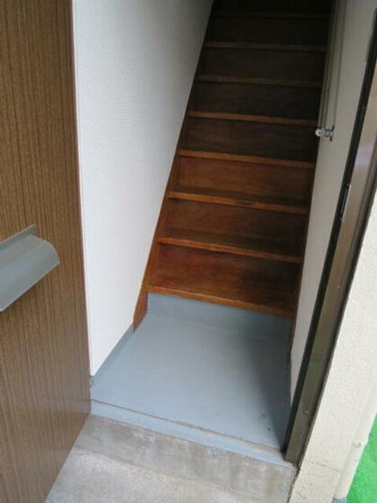 平松荘の玄関