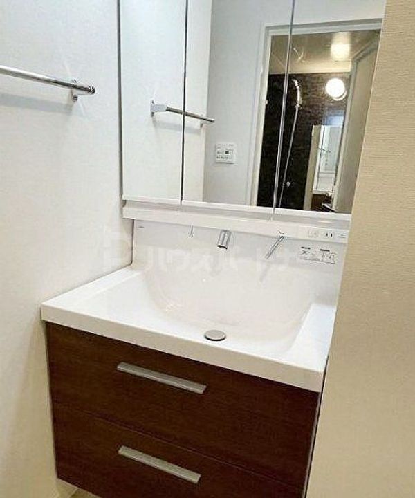千葉県市川市南八幡4(マンション)の賃貸物件の内装