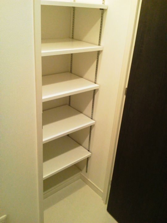 神奈川県横浜市西区平沼1(マンション)の賃貸物件の玄関